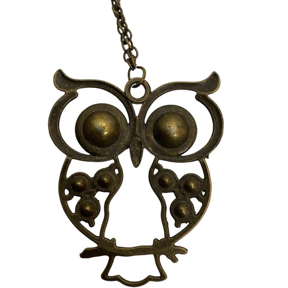 Elegant Gold and Silver Necklace Set - Picture 6 of 16